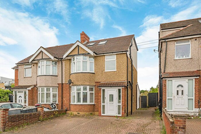 5 Bedroom Semi-Detached House For Sale In Wood Lane, Isleworth, TW7