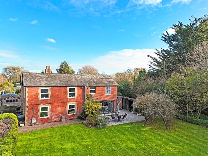 3 Bedroom Cottage For Sale In Lucky Lane, Pilley, Lymington, SO41