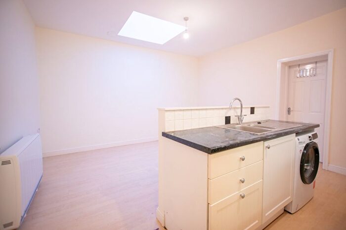 1 Bedroom Flat To Rent In Land Of Green Ginger, Hull, HU1