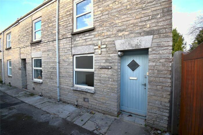 2 Bedroom End Of Terrace House To Rent In The Triangle, Somerton, TA11