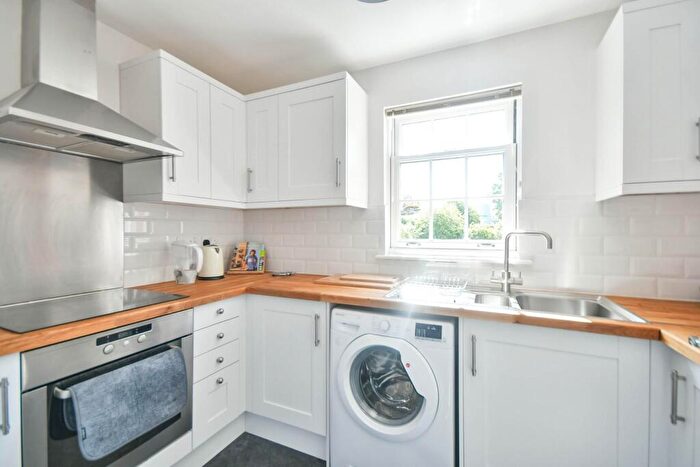 2 Bedroom Apartment To Rent In Flowers Yard, Chippenham, SN15