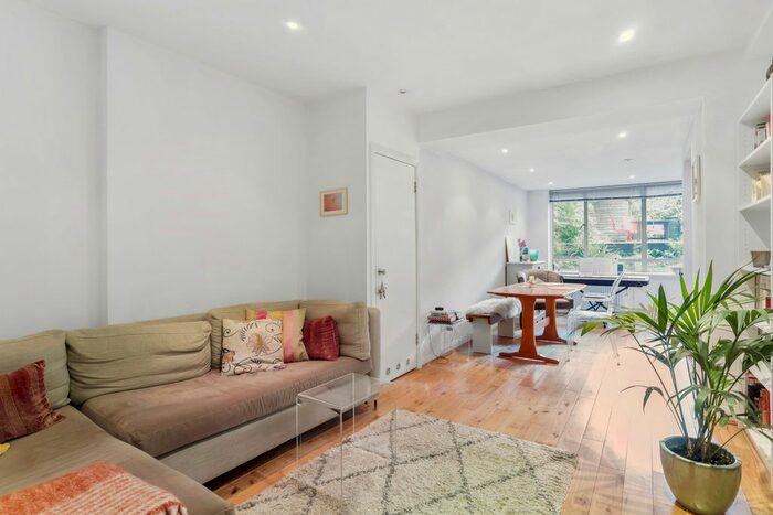 1 Bedroom Flat To Rent In Kensington Park Road, London, W11