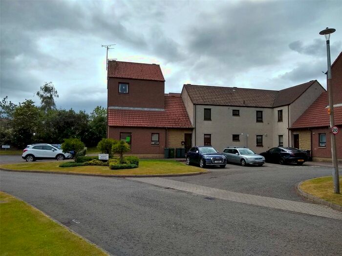 2 Bedroom Flat To Rent In Westbank Place, Edinburgh, EH15