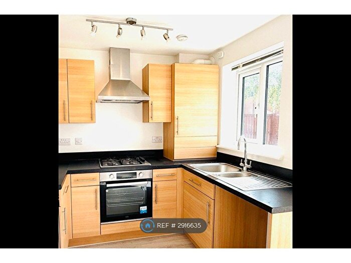 2 Bedroom Semi-Detached House To Rent In Ruby St, Wakefield, WF1