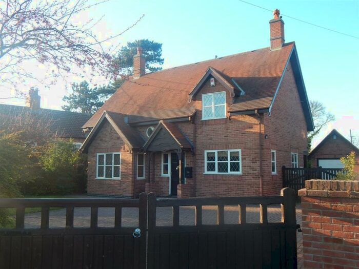 4 Bedroom Detached House To Rent In Carlton-On-Trent, Newark, NG23