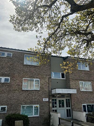 3 Bedroom Flat To Rent In Buffett Way, Colchester, Essex, CO4