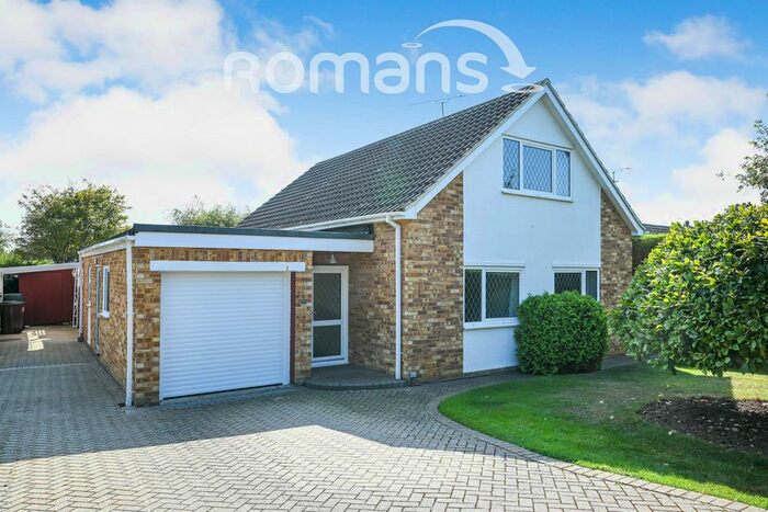 4 Bedroom Detached House To Rent In Windmill Avenue, Wokingham, RG41