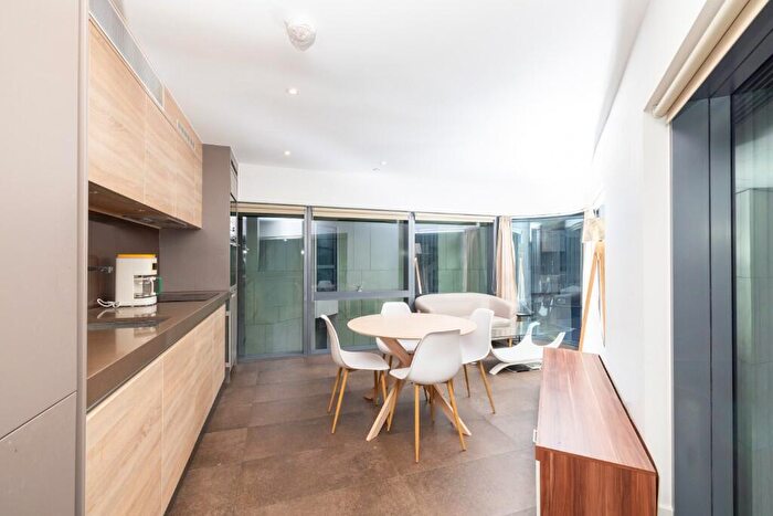 1 Bedroom Flat For Sale In City Road, London, EC1V