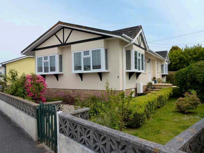 2 Bedroom Mobile/park Home For Sale In Goonavean Park, Foxhole, PL26