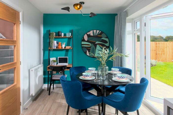 3 Bedroom End Of Terrace House For Sale In Oundle Road, Alwalton, Peterborough, PE7