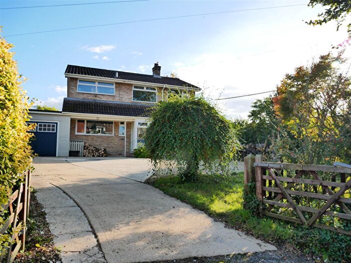 4 Bedroom Detached House For Sale In Middle Lane, Cherhill, Calne, SN11