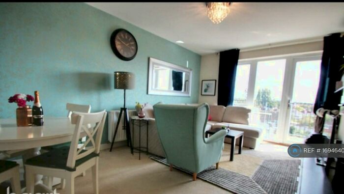 2 Bedroom Flat To Rent In Globe Court, London, NW9