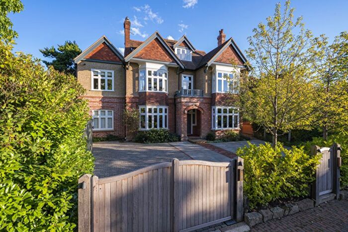 7 Bedroom Detached House To Rent In Blatchington Road, Tunbridge Wells, TN2