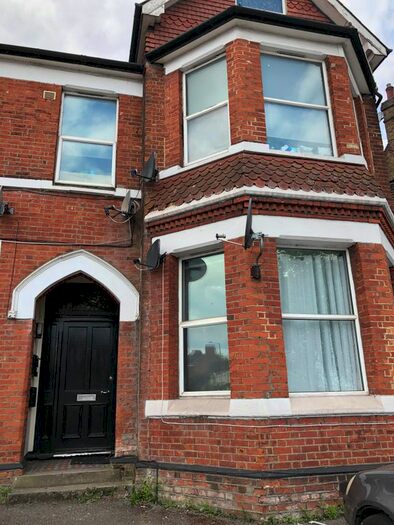 1 Bedroom Flat To Rent In Craven Park, London, NW10