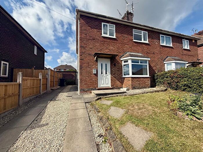 3 Bedroom Semi-Detached House To Rent In Windmill Rise, Somercotes, Alfreton, DE55