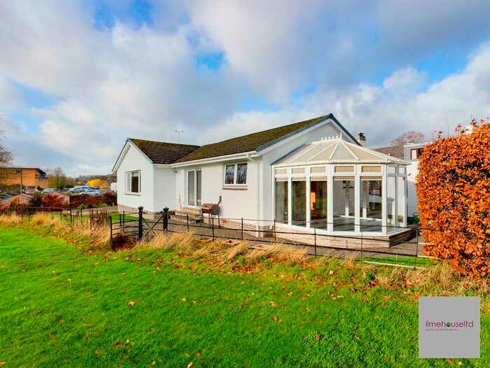 3 Bedroom Bungalow To Rent In Johns Loan, Biggar, ML12