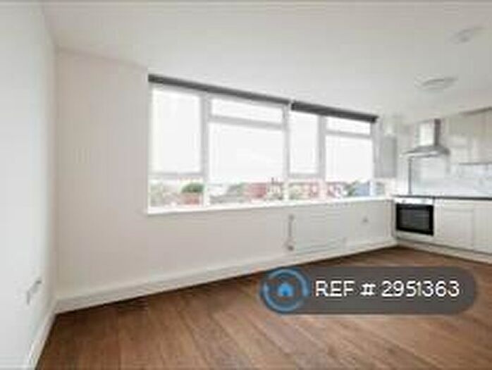 Studio To Rent In Rubens House, London, N3