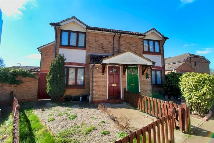 2 Bedroom Semi Detached House To Rent In Heybridge Court, Hertford, SG14