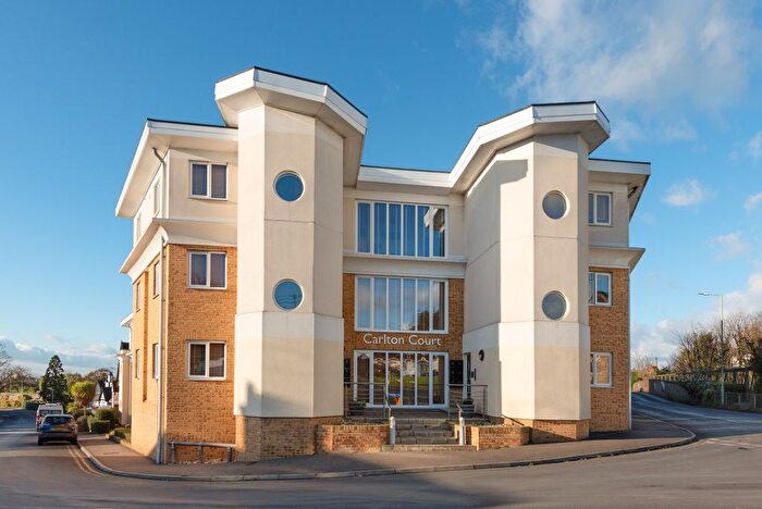 2 Bedroom Flat For Sale In Carlton Court, The Bridge Approach, Whitstable, CT5