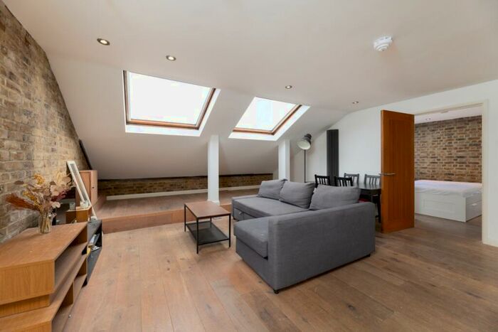 1 Bedroom Apartment To Rent In Battersea Park Road Battersea, SW11