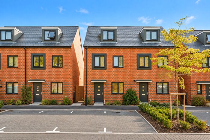 3 Bedroom Semi Detached House For Sale In Brenchley Way, Faversham, Kent., ME13