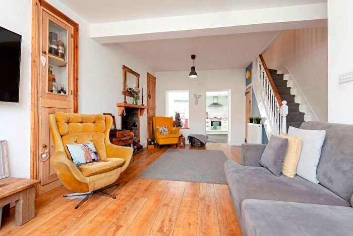 3 Bedroom Detached House For Sale In High Street, Nelson, CF46