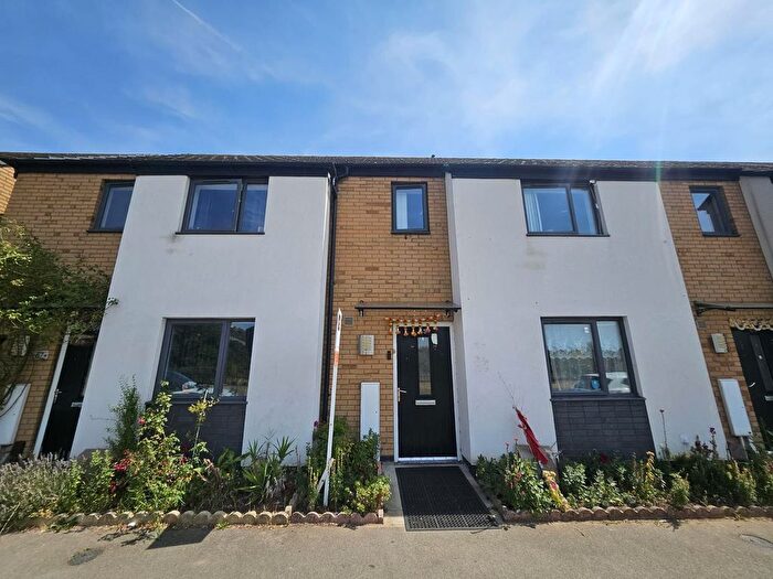 3 Bedroom Terraced House For Sale In Charles Bennion Walk, Leicester, LE4