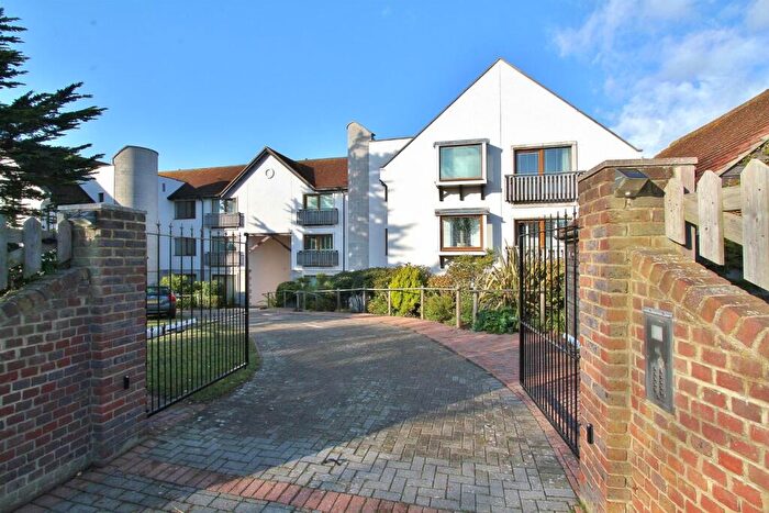 1 Bedroom Flat To Rent In Bazehill Road, Rottingdean, BN2