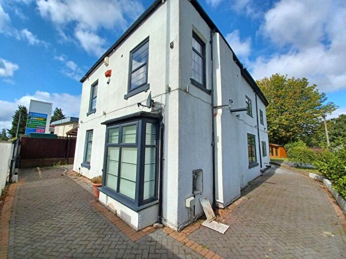 4 Bedroom Detached House To Rent In Wetherby Road, Leeds, West Yorkshire, LS17
