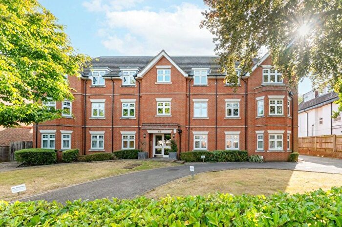 2 Bedroom Apartment To Rent In Albion Road, Sutton, SM2