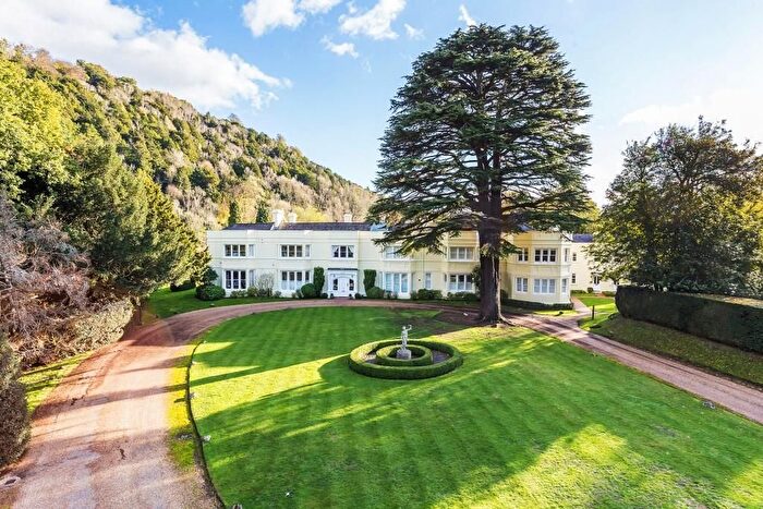 2 Bedroom Flat To Rent In London Road, Dorking, RH5