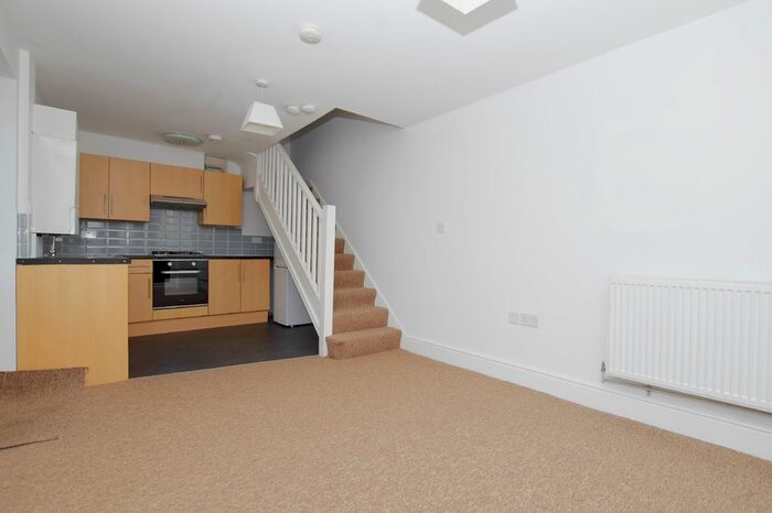 1 Bedroom Flat To Rent In Fishponds Road, Fishponds, Bristol, BS16