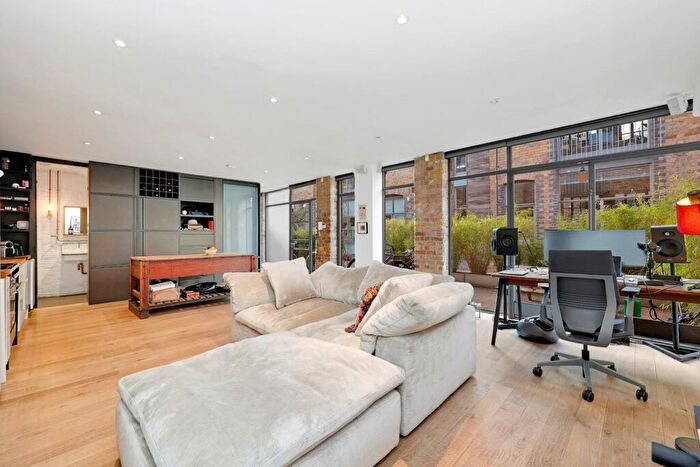 1 Bedroom Terraced House To Rent In Ezra Street, London, E2