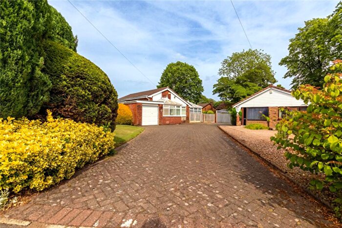2 Bedroom Bungalow For Sale In Lawnswood, Castleton, Rochdale, OL11
