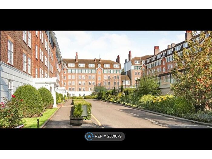 3 Bedroom Flat To Rent In Richmond, Richmond, TW10