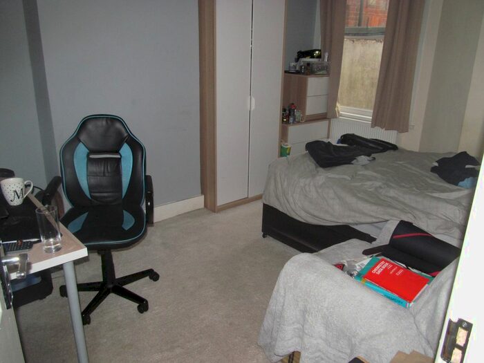 4 Bedroom Terraced House To Rent In St Bartholomews Road, Reading, RG1