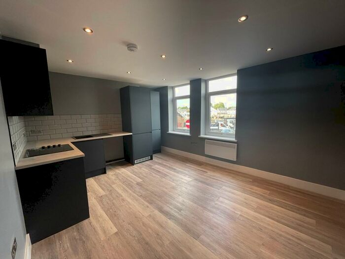 1 Bedroom Apartment To Rent In Belle Vue Avenue, Doncaster, DN4