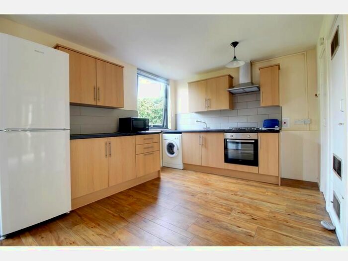 3 Bedroom Property To Rent In Bulmershe Road, Earley, Reading, RG1