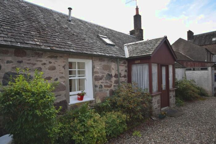 1 Bedroom Cottage To Rent In Ancaster Square, Callander, Stirling FK17