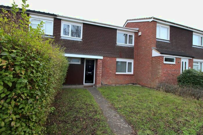 3 Bedroom Terraced House To Rent In Ettrick Drive, Bedford MK41