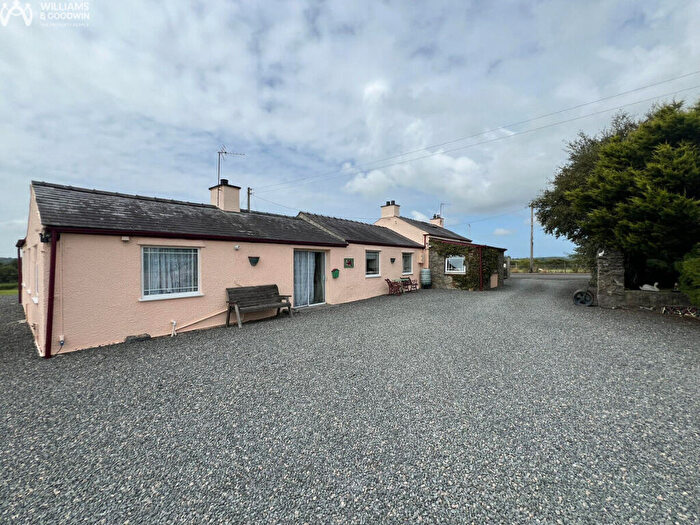 3 Bedroom Detached Bungalow For Sale In Rhosmeirch, Llangefni, Anglesey, LL77