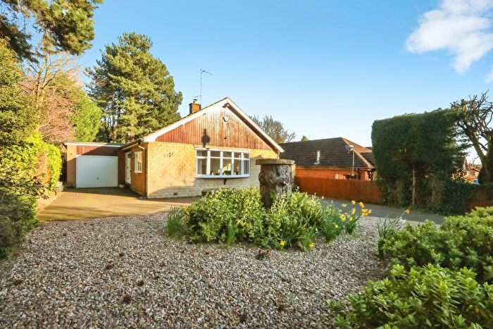 3 Bedroom Detached Bungalow For Sale In Ingham Road, Bawtry, Doncaster, DN10
