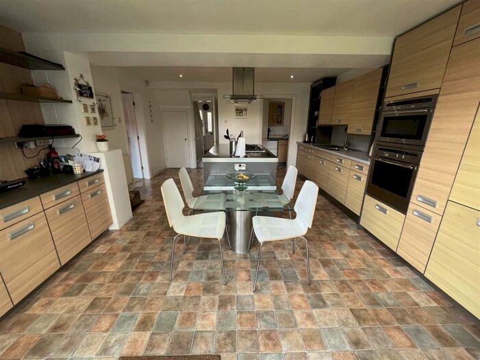 4 Bedroom Detached House For Sale In Sandhurst Drive, Wilmslow, SK9