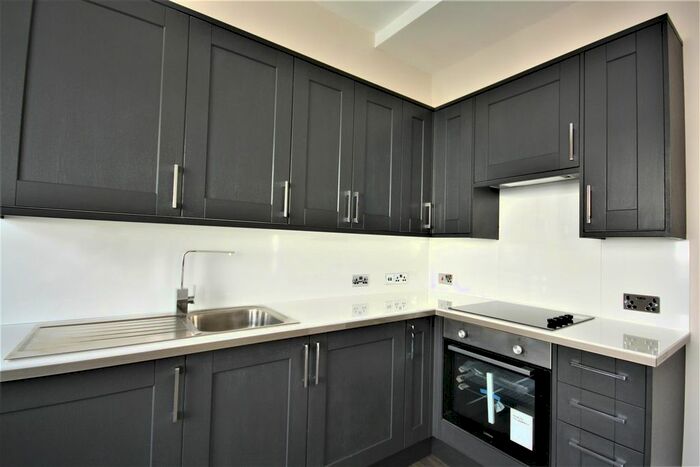 2 Bedroom Flat To Rent In West Street, Brighton, BN1