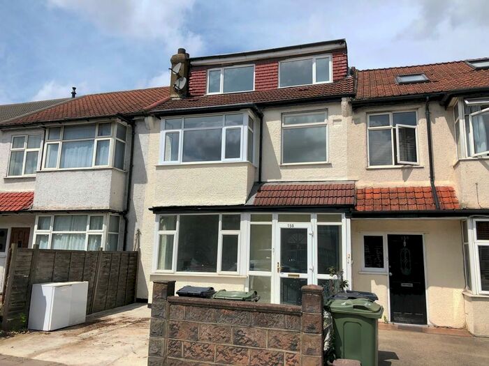 1 Bedroom Flat To Rent In Streatham Valey, London, SW16