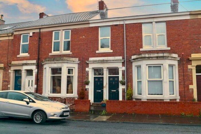 2 Bedroom Flat To Rent In Donkin Terrace, North Shields, NE30