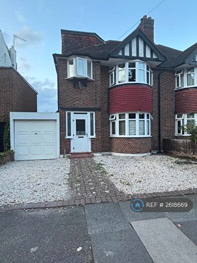 4 Bedroom Semi-Detached House To Rent In West Barnes Lane, New Malden, KT3