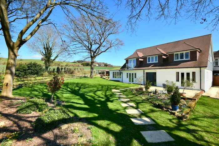 4 Bedroom Detached House For Sale In Maidstone Road, Ashford, TN27