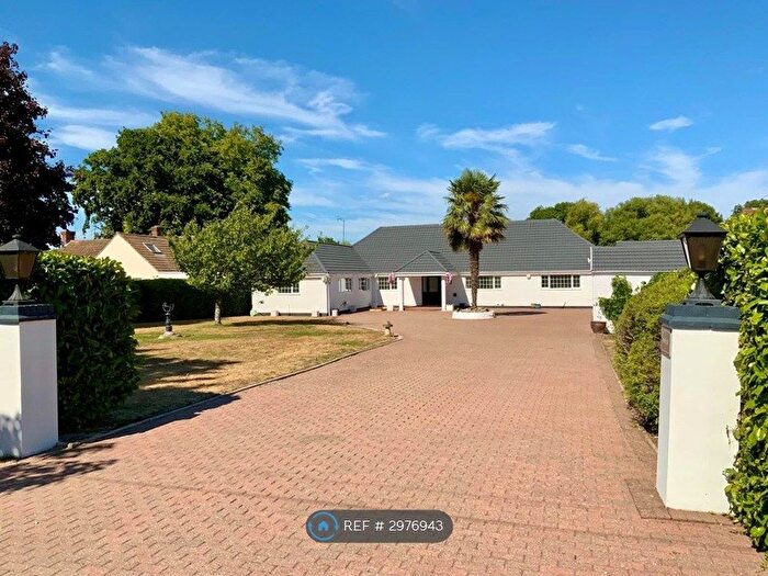3 Bedroom Detached House To Rent In Down Place, Windsor, SL4