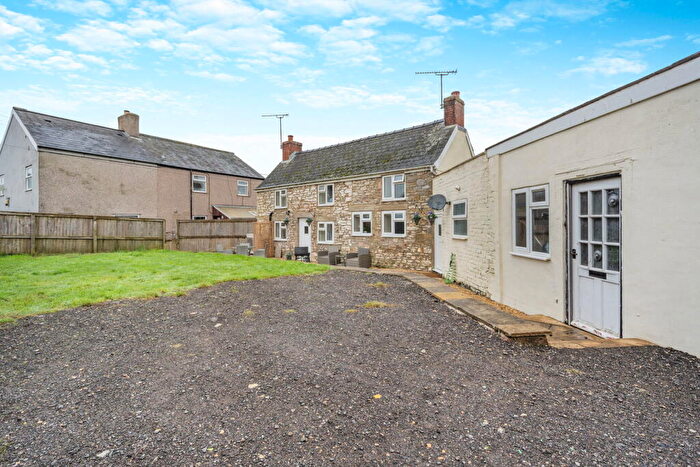 2 Bedroom Detached House For Sale In Park Road, Berry Hill, Coleford, GL16